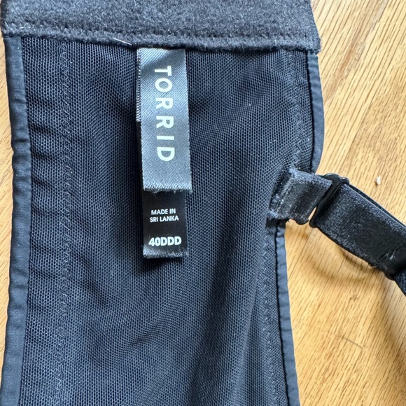 Torrid Black dream wire free push up bra, size 40DDD - Picture 4 of 9